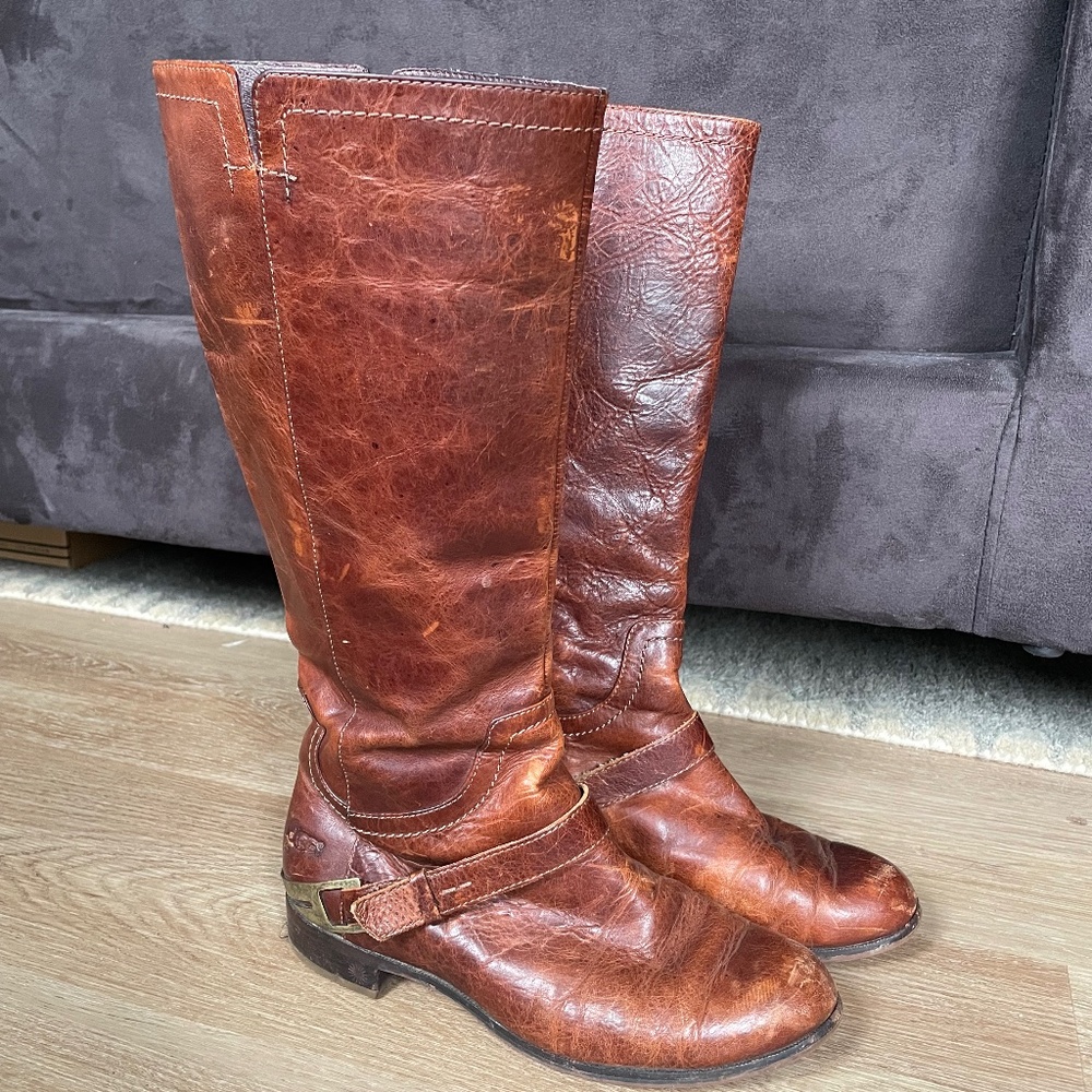 UGG Channing Leather Boots